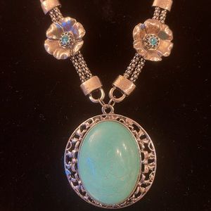 Turquoise fashion necklace 20”